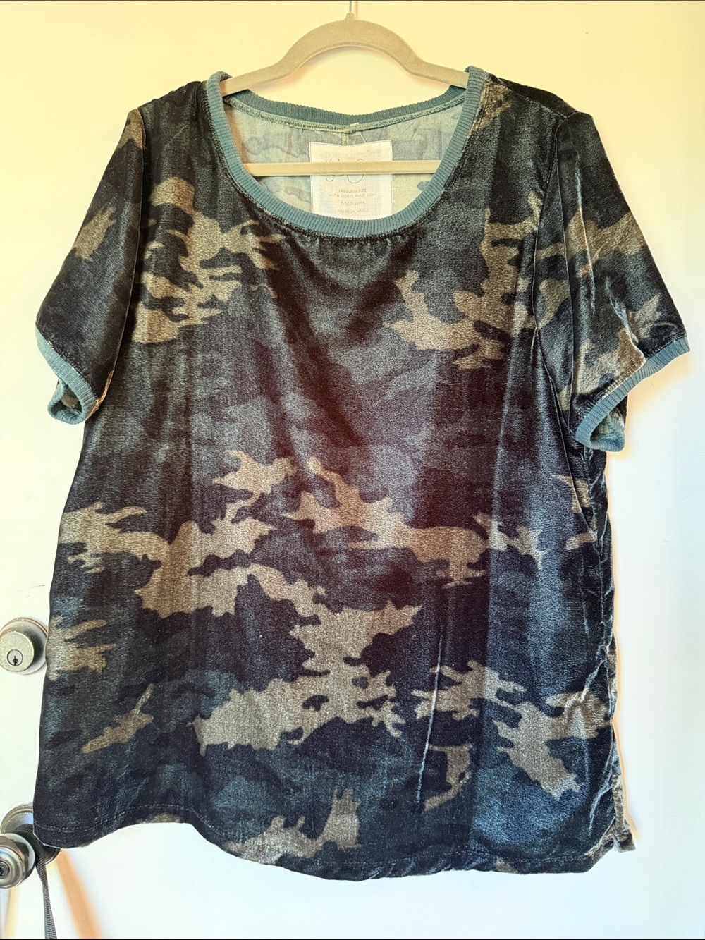 Kyla Seo dark camo velvet Odine tee blouse top medium